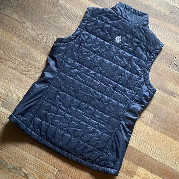 Stio Embroidered Women’s Boundary Black Azura Vest - Picture 5 of 14